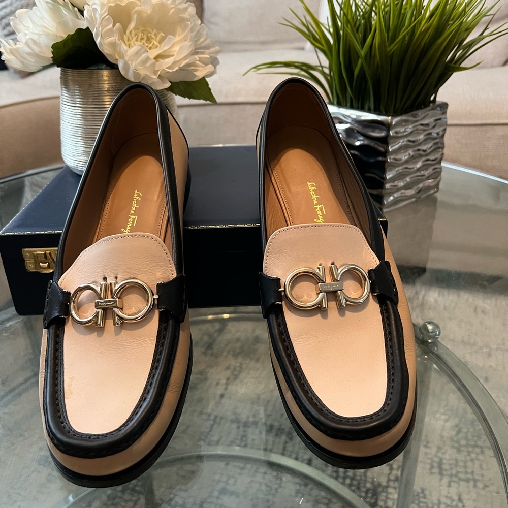 Ferragamo Moccasin with Gancini ornament